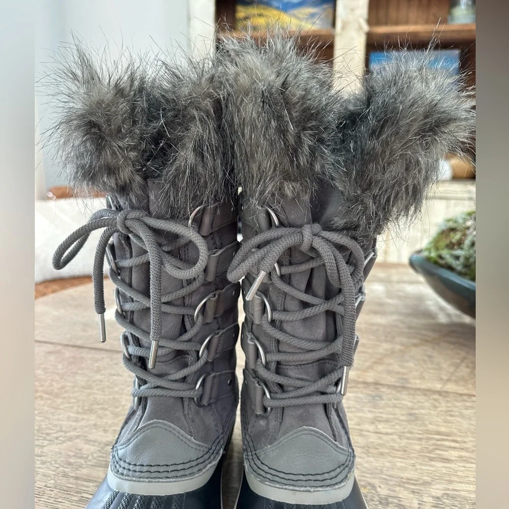Sorel Joan of Artic Suede Winter Insulated Fur boots Gray Black size 7.5 - Picture 10 of 16
